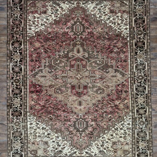 Heriz Rug - Persia (T0247)